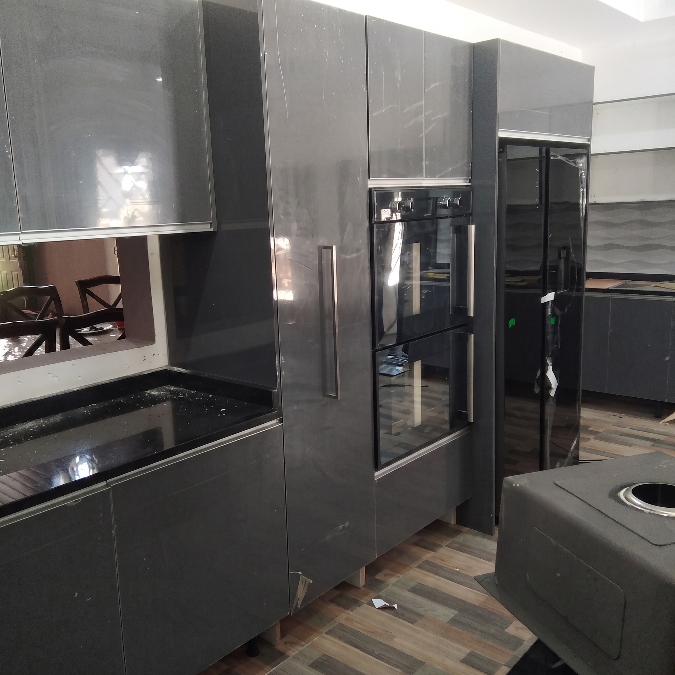 Charcoal Gloss Kitchen